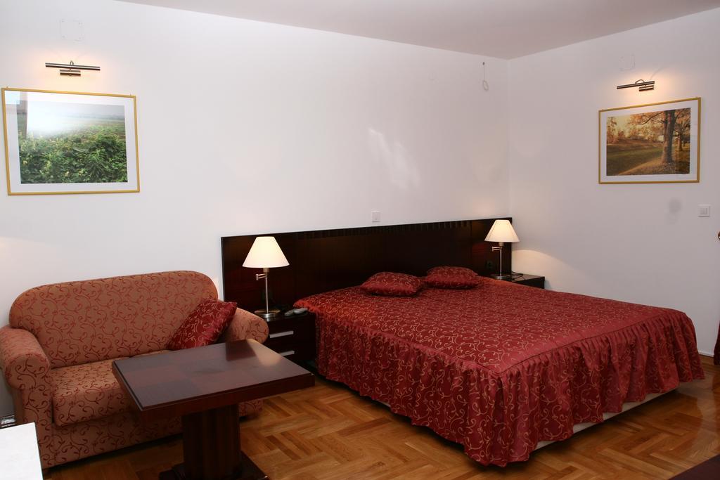 Apartmani Marbis Koprivnica Camera foto
